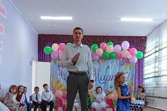 В мини-центре прошла концертная программа «Аяулы анашым».  Воспитанники подготовили для мам и бабушек стихи, песни и танцы. Праздник прошёл в тёплой и радостной атмосфере, подарив гостям много улыбок и хорошего настроения.